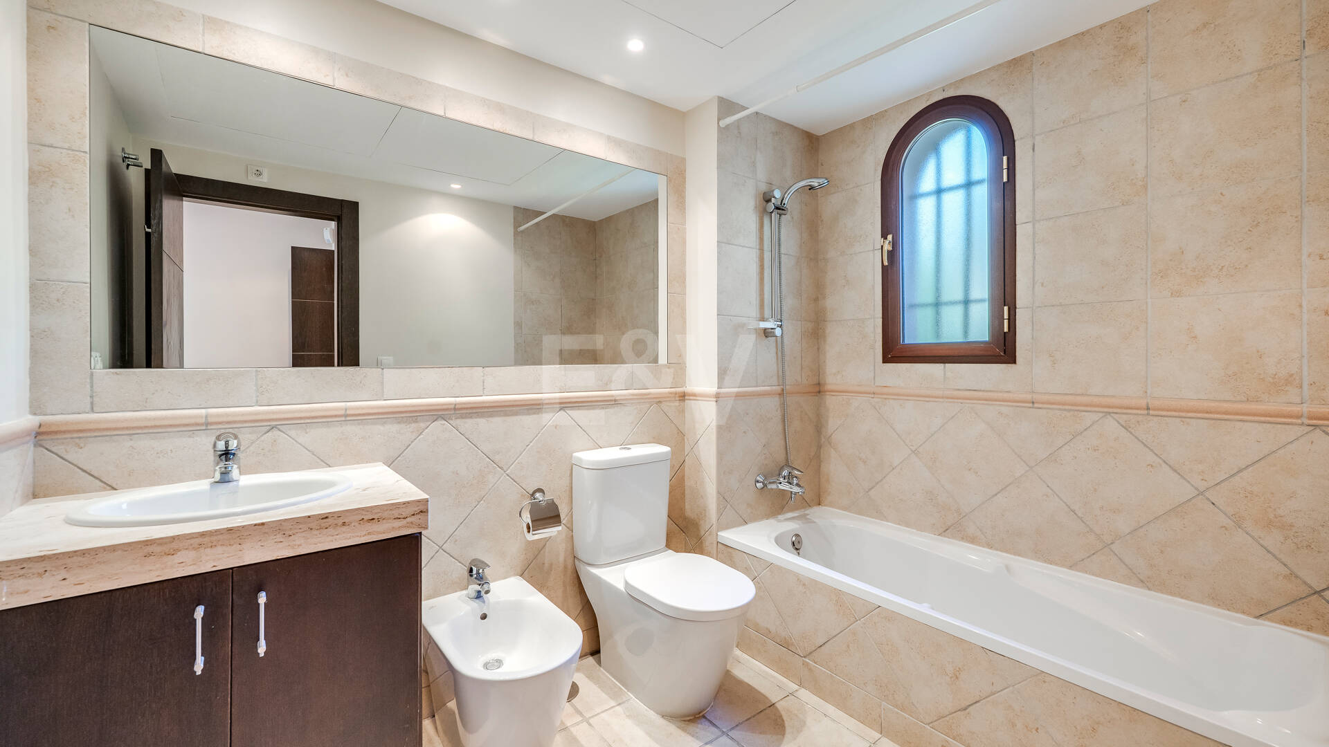 Villa with Panoramic Views and Resort-Style Living in Prestigious Los Arqueros