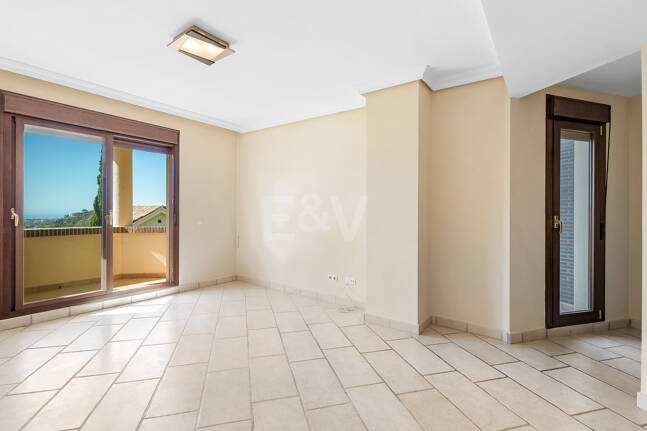 Villa with Panoramic Views and Resort-Style Living in Prestigious Los Arqueros