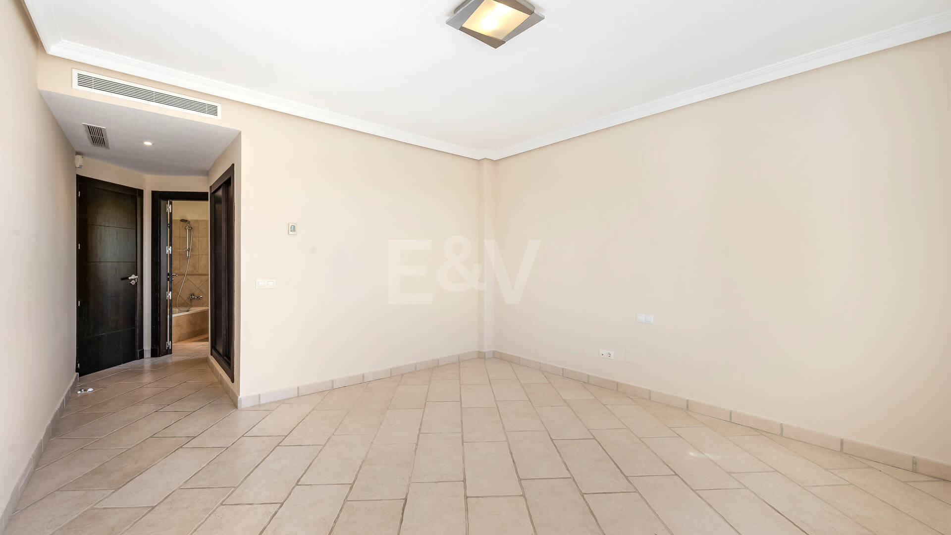 Villa with Panoramic Views and Resort-Style Living in Prestigious Los Arqueros
