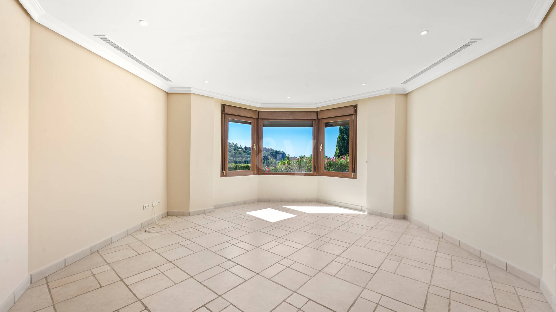 Villa with Panoramic Views and Resort-Style Living in Prestigious Los Arqueros