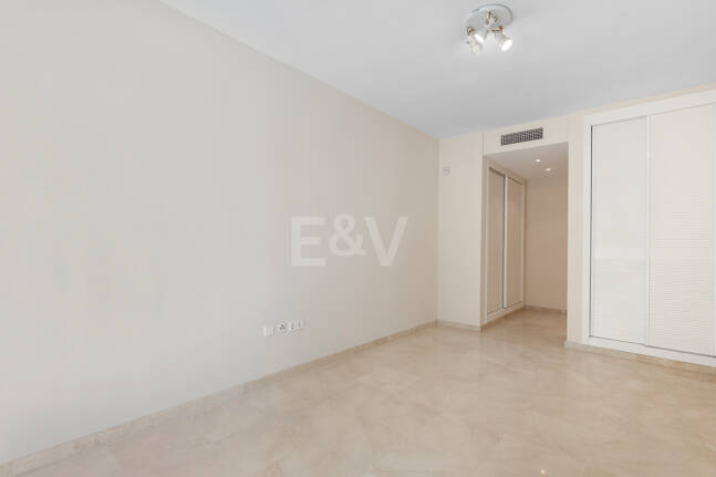 Spacious Duplex Penthouse with Panoramic Views in Los Arqueros