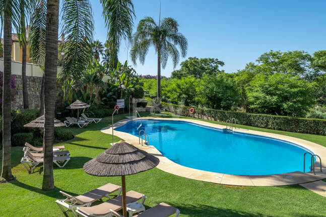 Spacious Duplex Penthouse with Panoramic Views in Los Arqueros