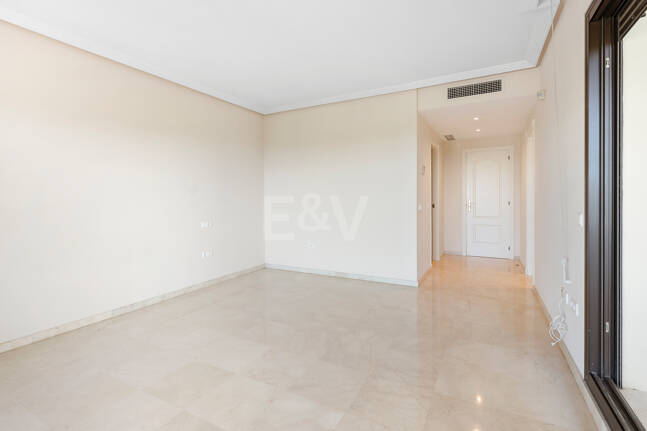 Spacious Duplex Penthouse with Panoramic Views in Los Arqueros