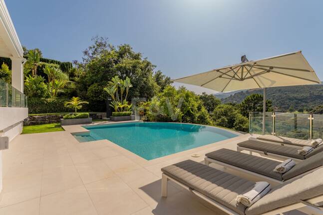 Elegant mediterranean villa in La Zagaleta