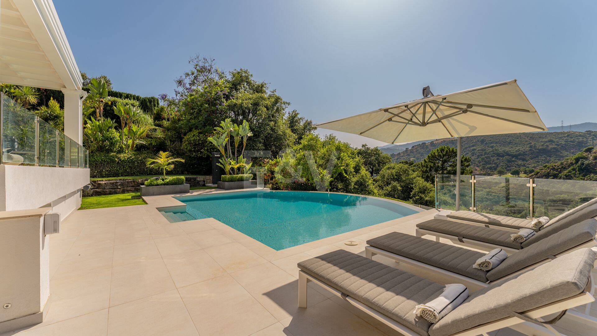 Elegant mediterranean villa in La Zagaleta