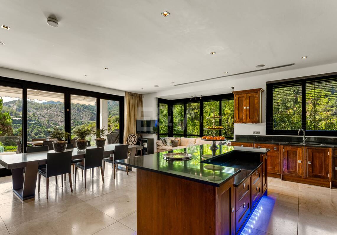 Elegant mediterranean villa in La Zagaleta