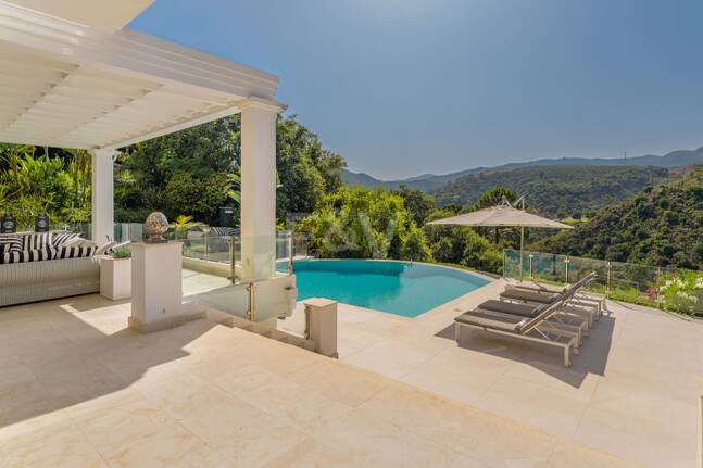 Elegant mediterranean villa in La Zagaleta