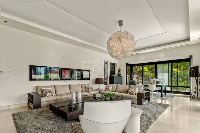 Elegant mediterranean villa in La Zagaleta