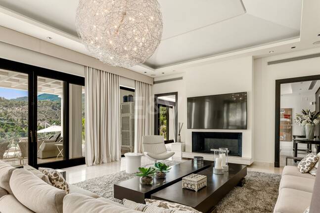 Elegant mediterranean villa in La Zagaleta