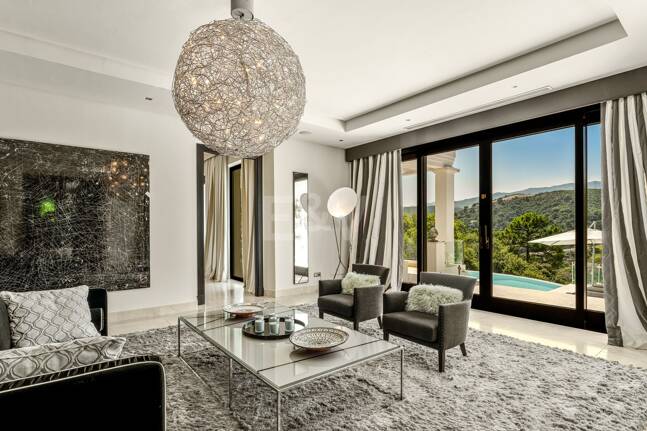Elegant mediterranean villa in La Zagaleta