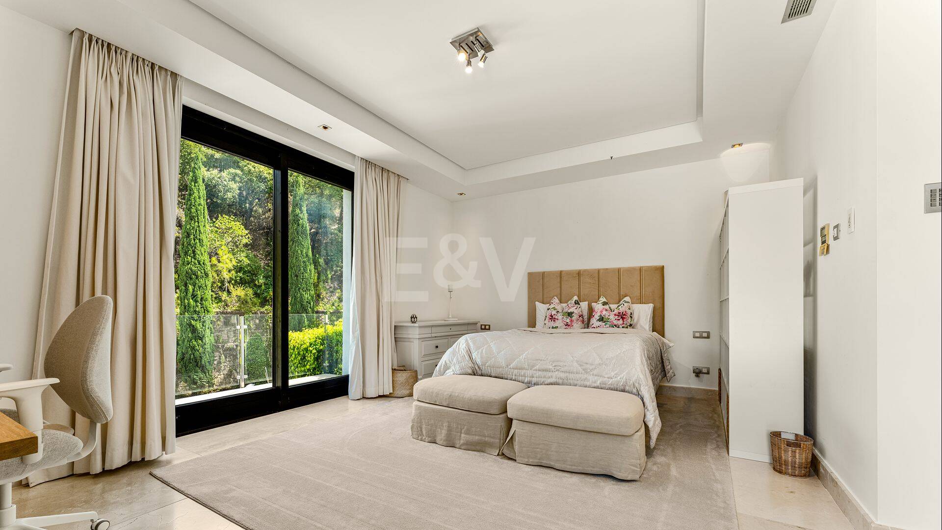 Elegant mediterranean villa in La Zagaleta