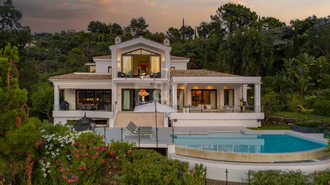 Elegante villa mediterránea en La Zagaleta