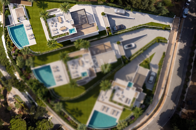 Contemporary Luxury Villa with Panoramic Sea & Mountain Views in Elviria