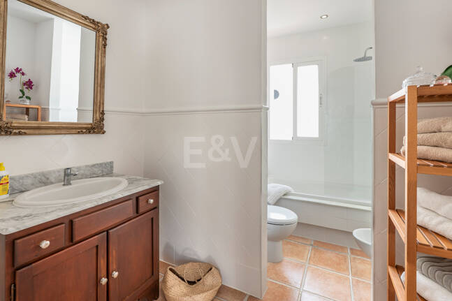 Spacious Family Home and Perfect Outdoor Living in Guadalmina Alta