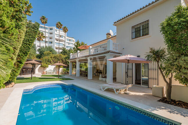 Spacious Family Home and Perfect Outdoor Living in Guadalmina Alta