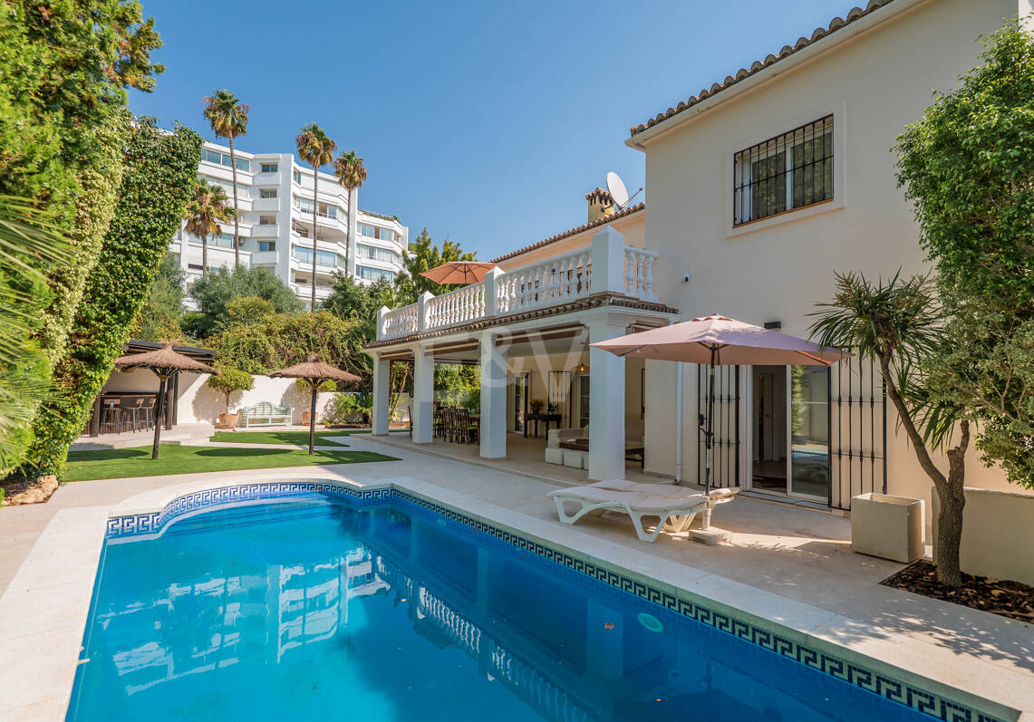 Spacious Family Home and Perfect Outdoor Living in Guadalmina Alta