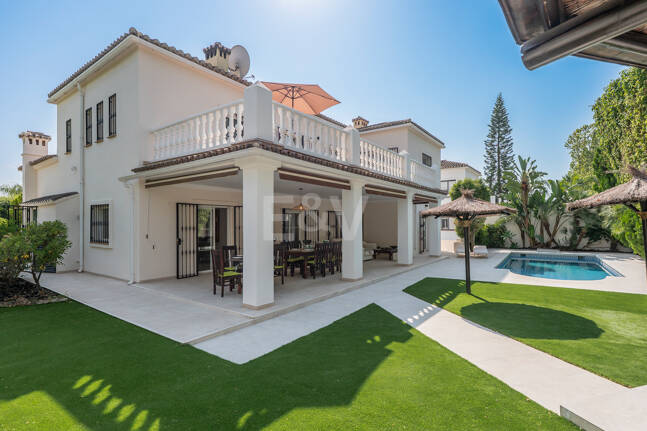 Spacious Family Home and Perfect Outdoor Living in Guadalmina Alta