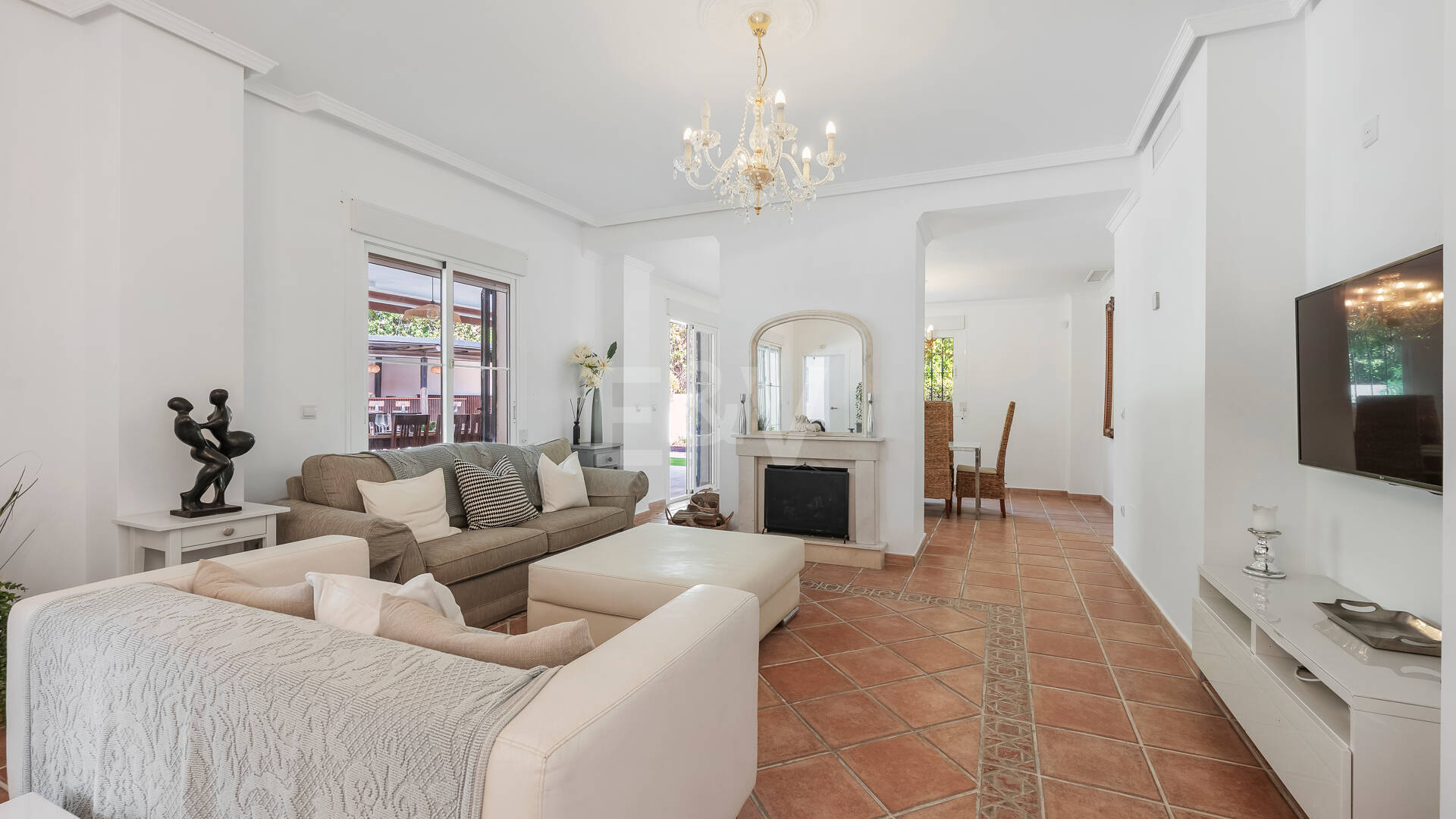 Spacious Family Home and Perfect Outdoor Living in Guadalmina Alta