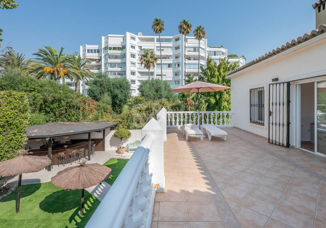 Spacious Family Home and Perfect Outdoor Living in Guadalmina Alta