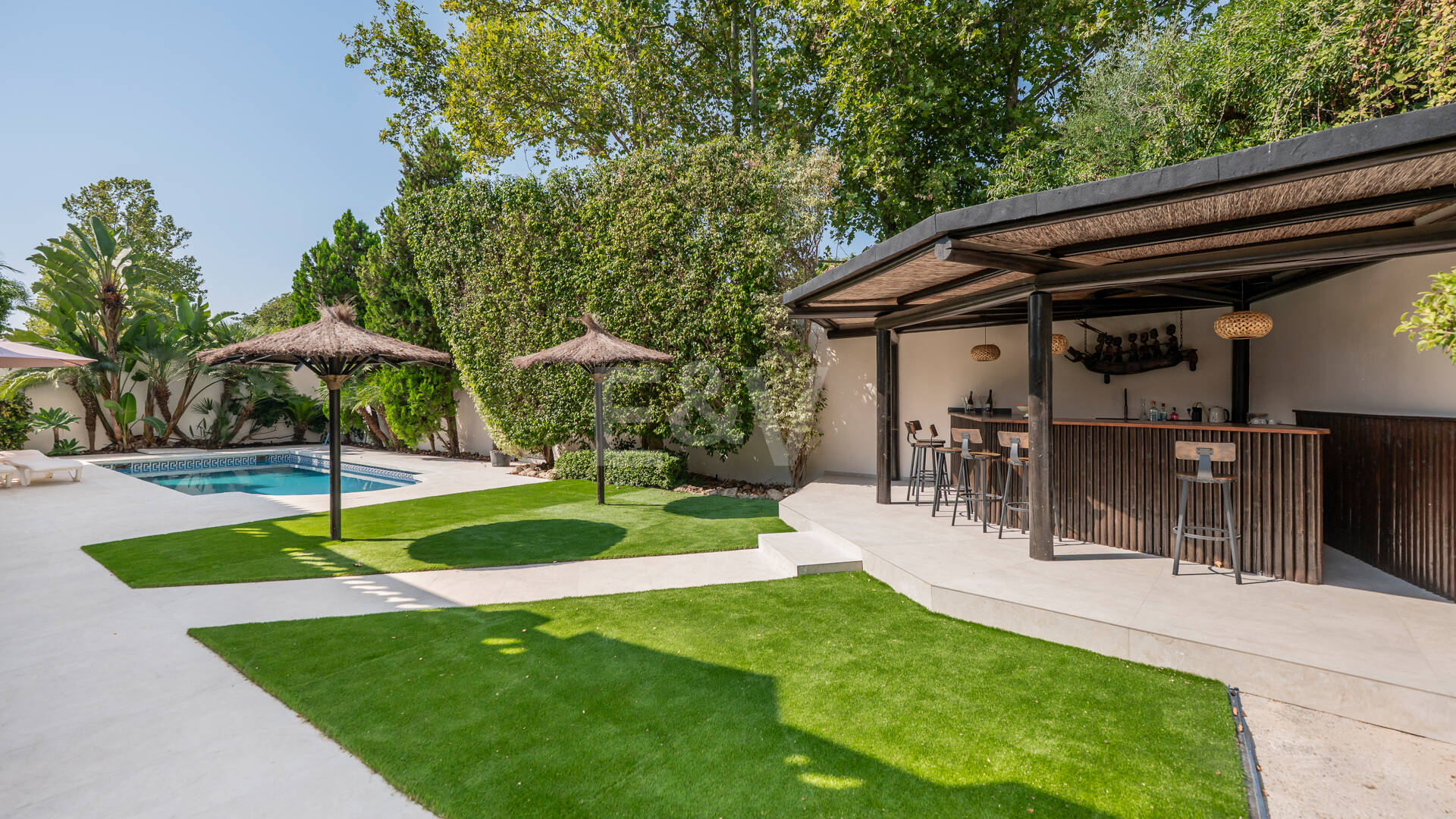 Spacious Family Home and Perfect Outdoor Living in Guadalmina Alta