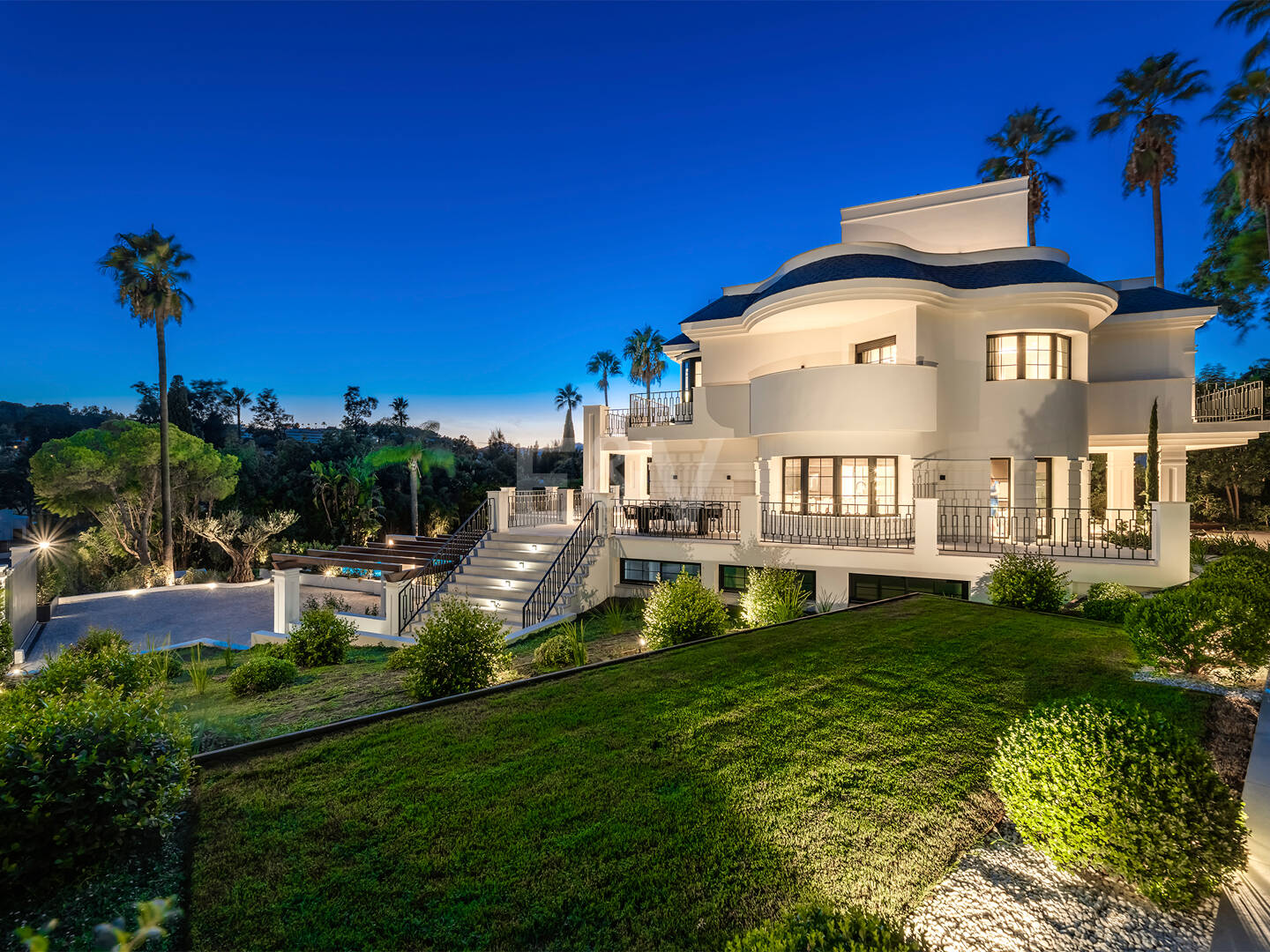 Villa Monte Blanco: Eine Oase der Eleganz und Ruhe, neben dem Golfplatz Las Brisas