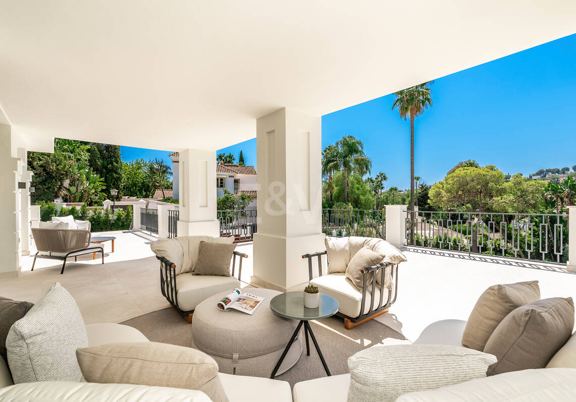 Villa Monte Blanco: An Oasis of Elegance and Tranquility, next to the Las Brisas Golf Course, Nueva Andalucía