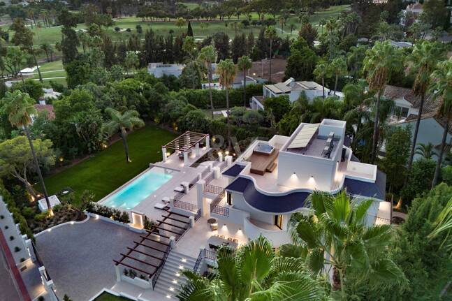 Villa Monte Blanco: Eine Oase der Eleganz und Ruhe, neben dem Golfplatz Las Brisas