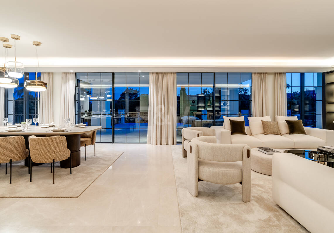 Villa Monte Blanco: An Oasis of Elegance and Tranquility, next to the Las Brisas Golf Course, Nueva Andalucía