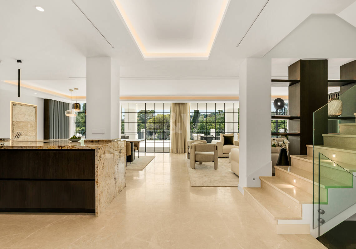 Villa Monte Blanco: An Oasis of Elegance and Tranquility, next to the Las Brisas Golf Course, Nueva Andalucía