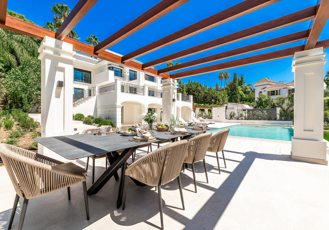 Villa Monte Blanco: An Oasis of Elegance and Tranquility, next to the Las Brisas Golf Course, Nueva Andalucía