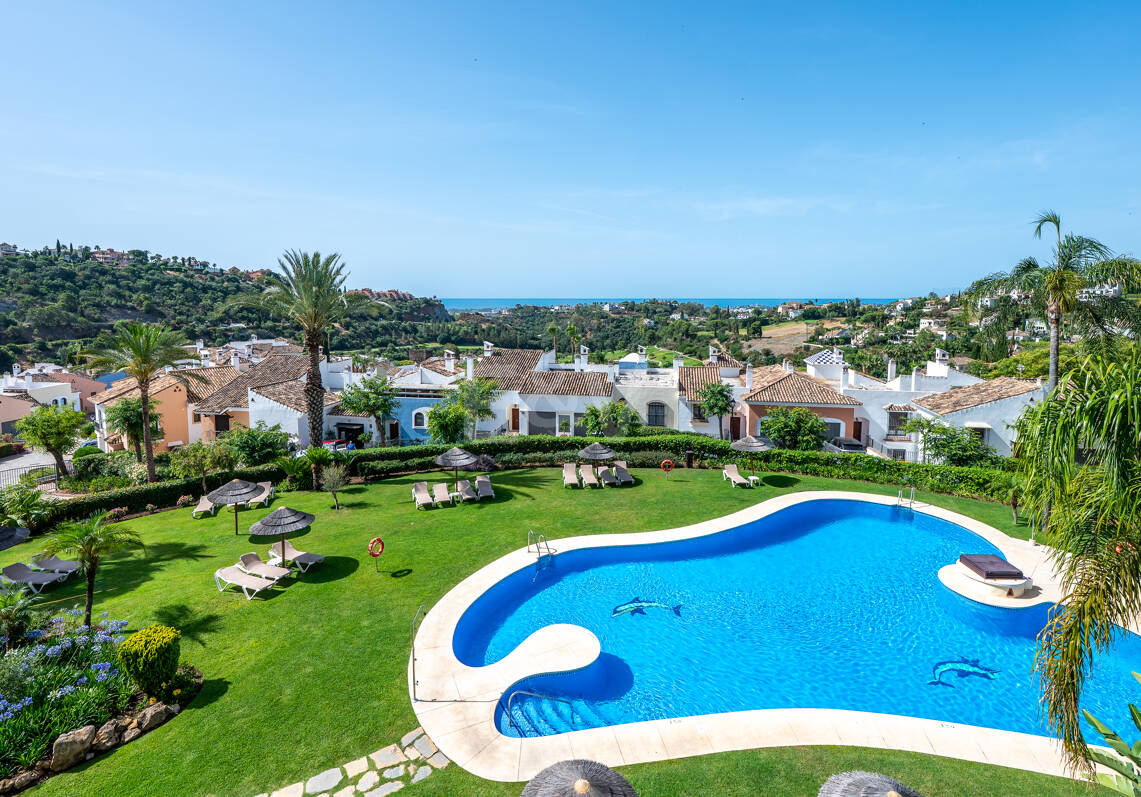 Takvåning till salu i Los Arqueros, Benahavis