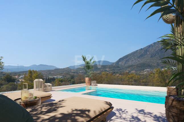 Luxury 3 Bedroom Semi Penthouse with Private Rooftop Pool on Marbella's Golden Mile