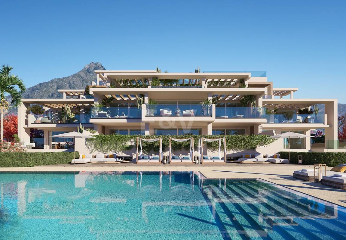 Luxury 3 Bedroom Semi Penthouse with Private Rooftop Pool on Marbella's Golden Mile