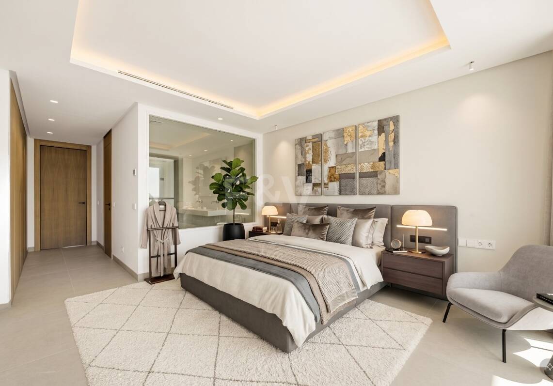 New Luxury Semi Penthouse with Private Rooftop Pool on Marbella's Golden Mile