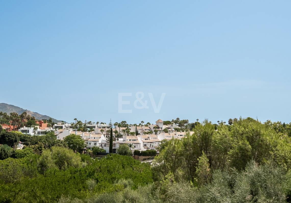 New Luxury Semi Penthouse with Private Rooftop Pool on Marbella's Golden Mile