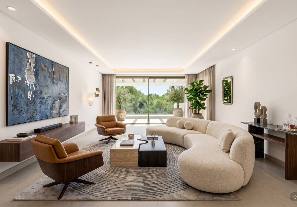 New Luxury Semi Penthouse with Private Rooftop Pool on Marbella's Golden Mile