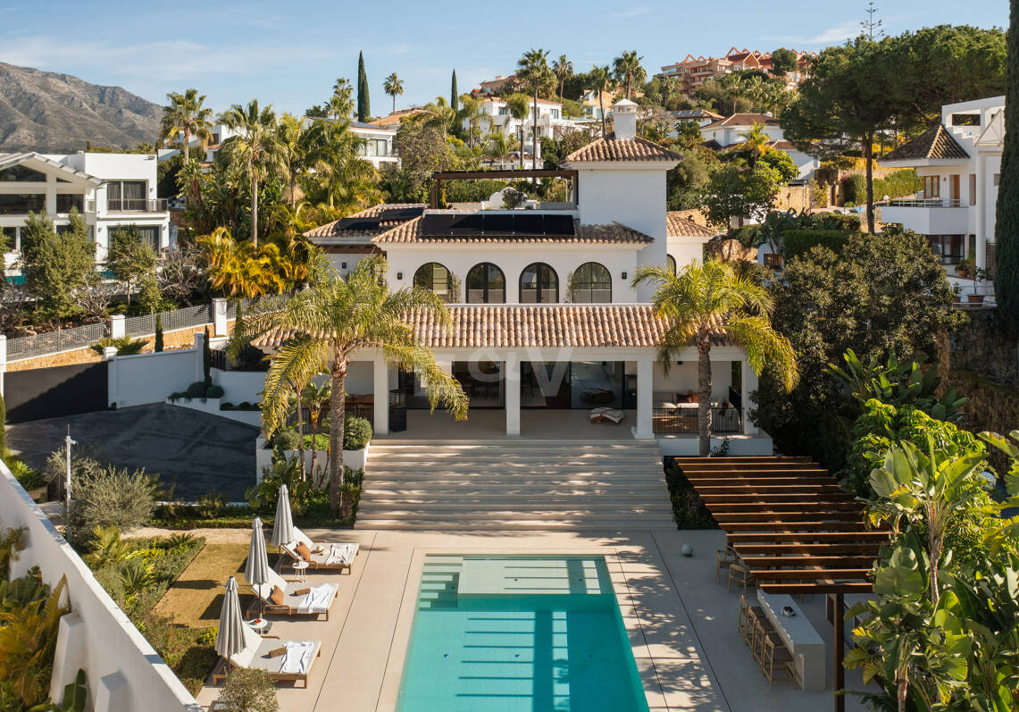 Frontline Golf Villa with State of the Art amenities in Las Brisas