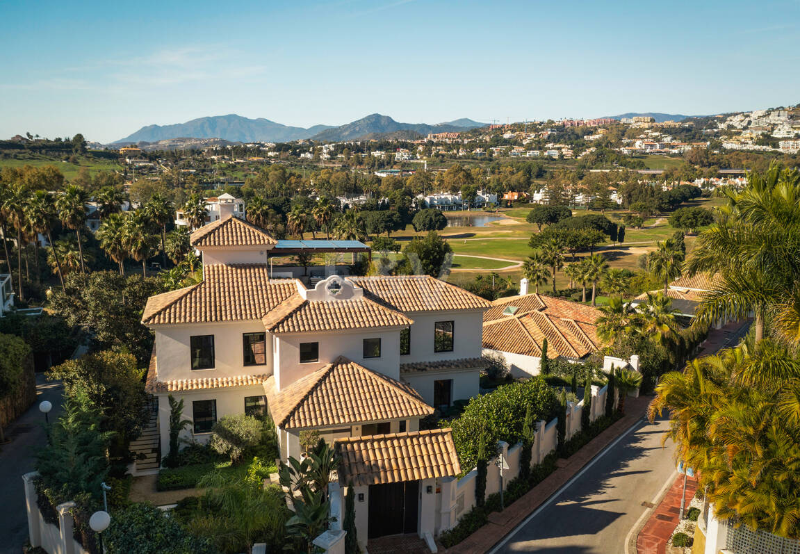 Villa en primera línea de golf con instalaciones de vanguardia