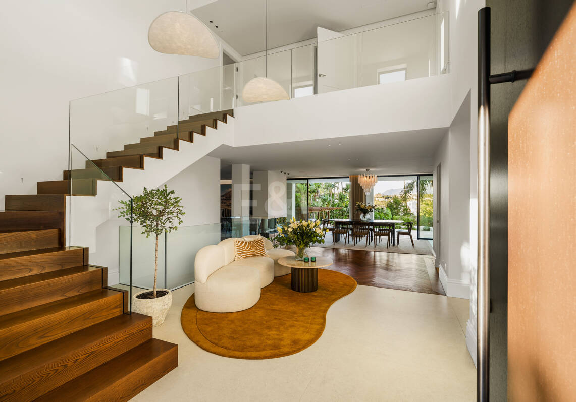 Frontline Golf Villa with State of the Art amenities in Las Brisas