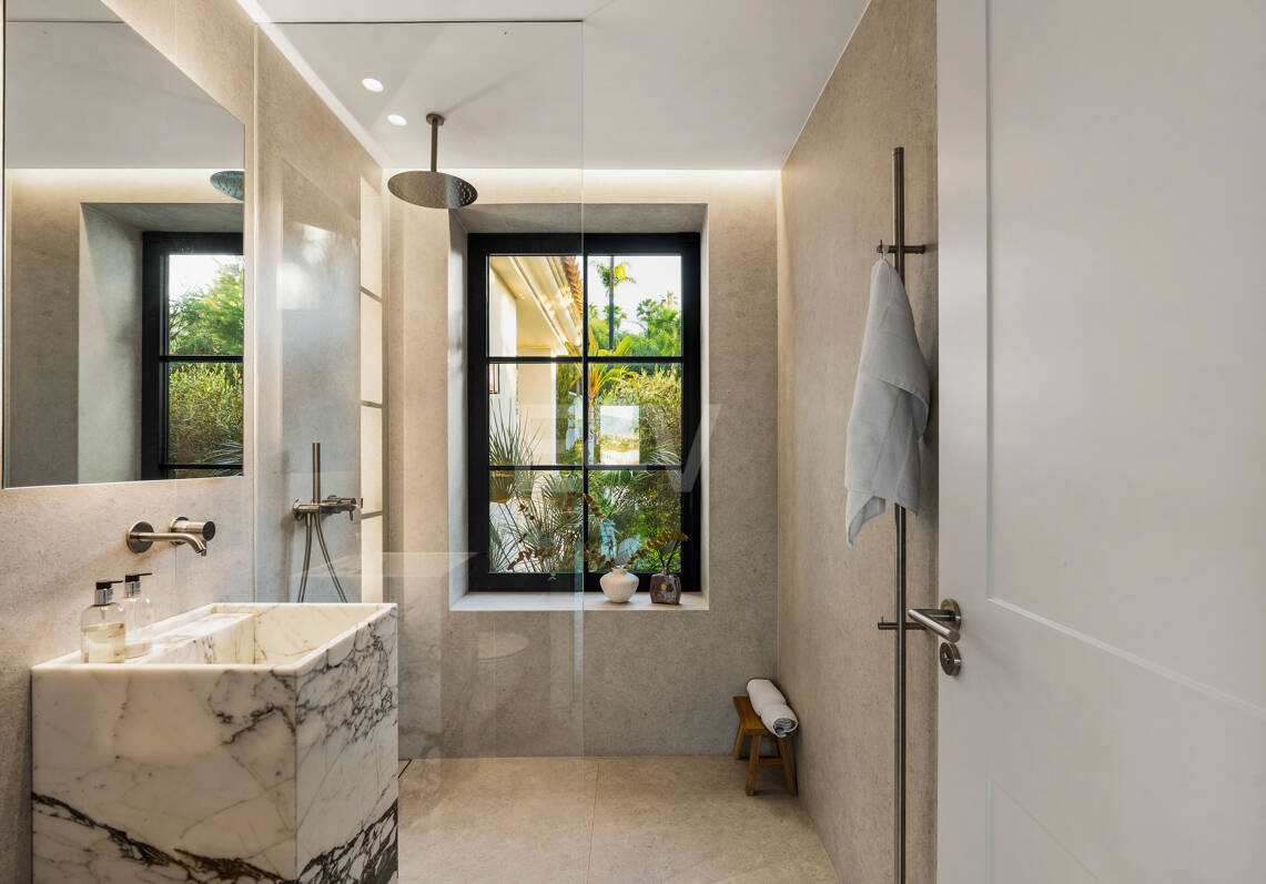 Frontline Golf Villa with State of the Art amenities in Las Brisas