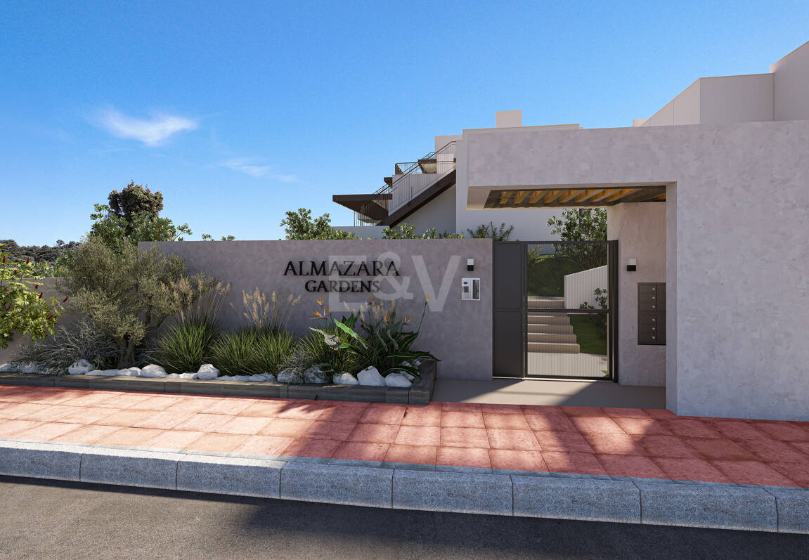 Exclusive 3-bedroom Penthouse with Rooftop Solarium