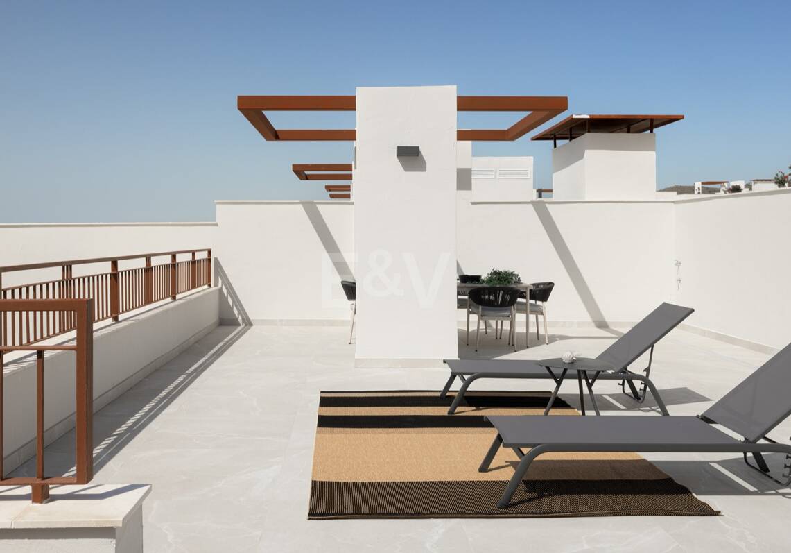 Exklusives Penthouse mit 3 Schlafzimmern und Dachterrassen-Solarium