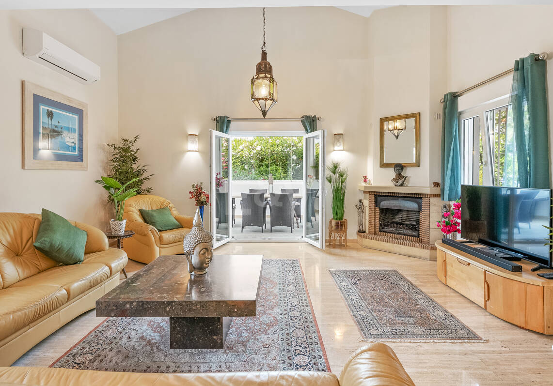 Andalusian Villa Just 200 Metres From The Beach