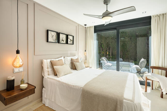 Villa contemporánea en Parcelas del Golf, con diseño, privacidad y potencial de alquiler
