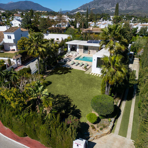 Villa moderne dans la zone la plus exclusive, Parcelas del Golf avec Appartement d'hôtes et potentiel de location
