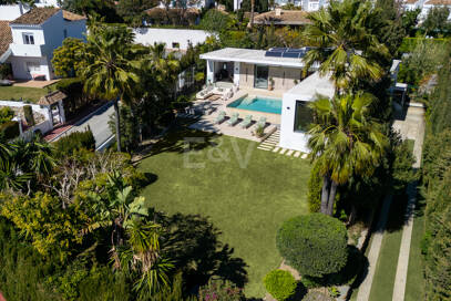 Villa moderne dans la zone la plus exclusive, Parcelas del Golf avec Appartement d'hôtes et potentiel de location