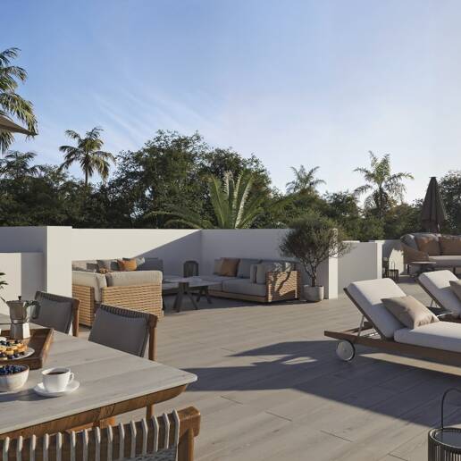 Villa moderne avec piscine privée et terrasse sur le toit