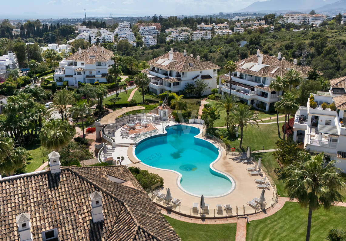 Golden Mile Apartment in Prestigious Monte Paraíso