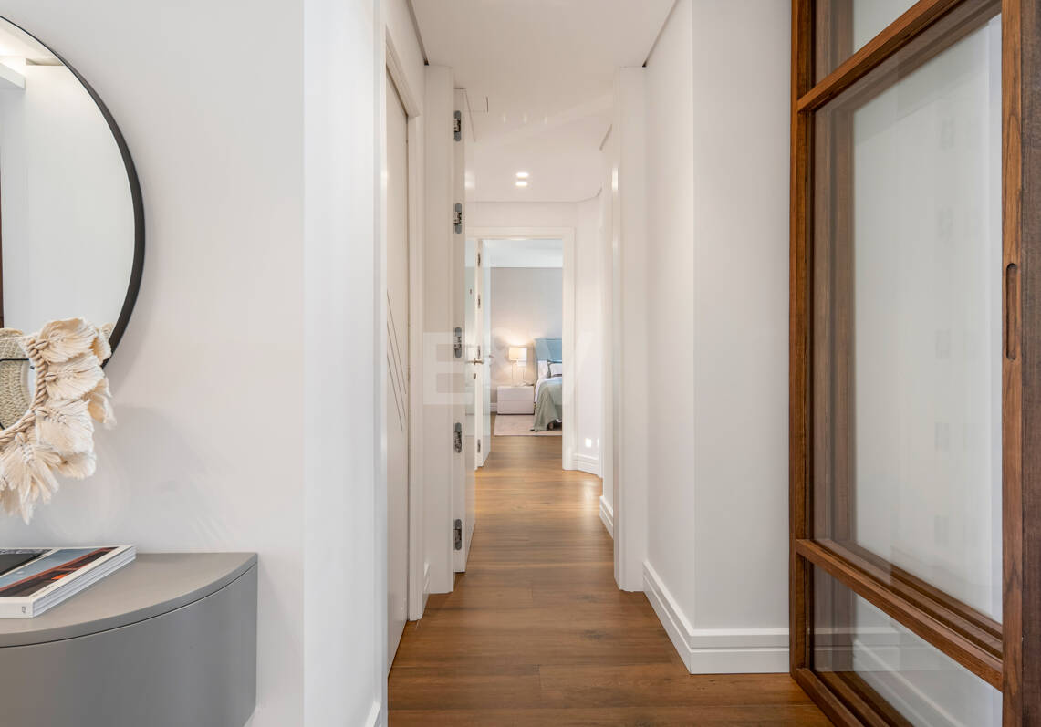 Golden Mile Apartment in Prestigious Monte Paraíso