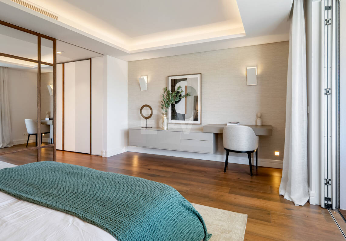Golden Mile Apartment in Prestigious Monte Paraíso